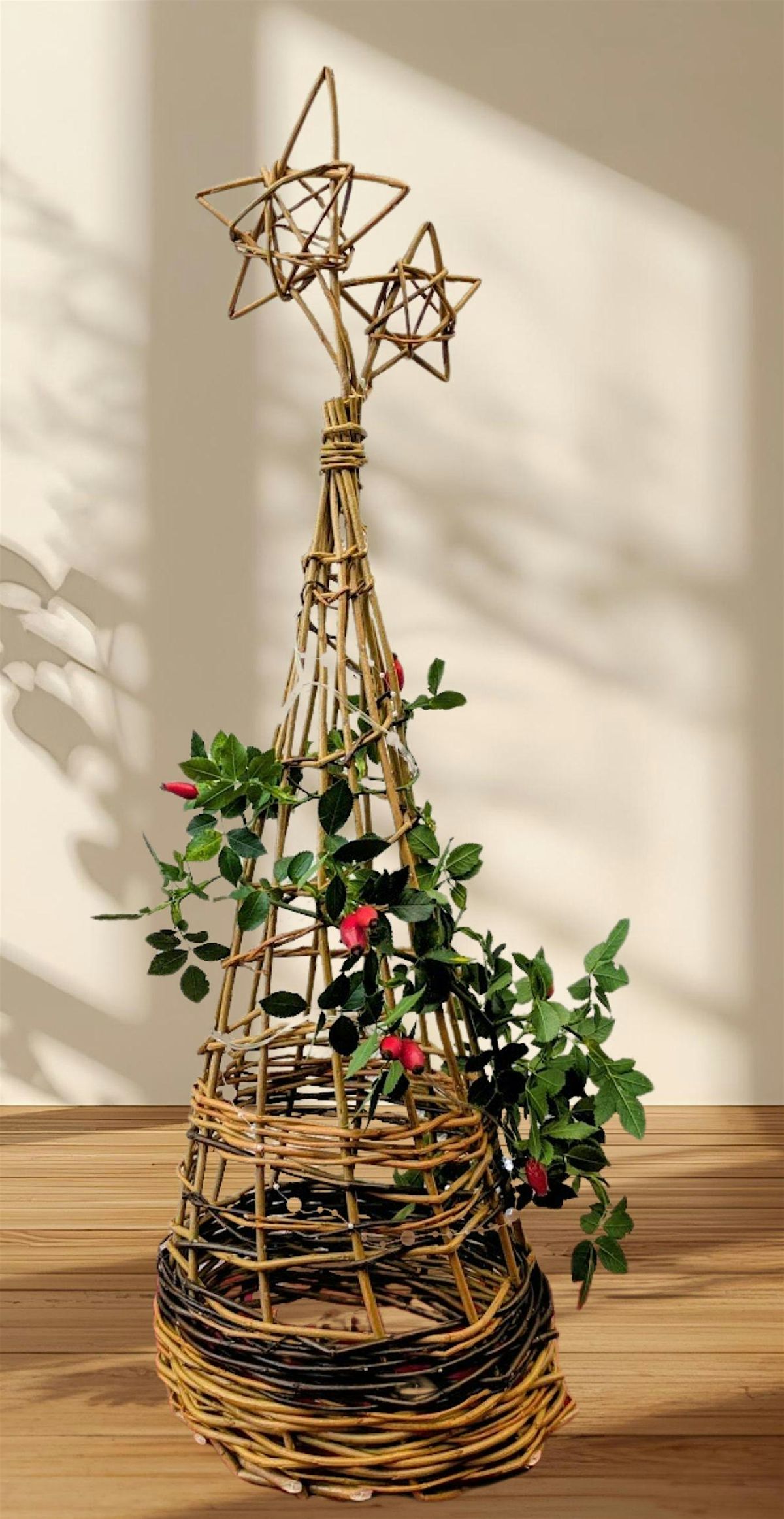 Create a cone shaped willow Christmas Tree   evening workshop Southampton, 10 December | Event in Saint Denys