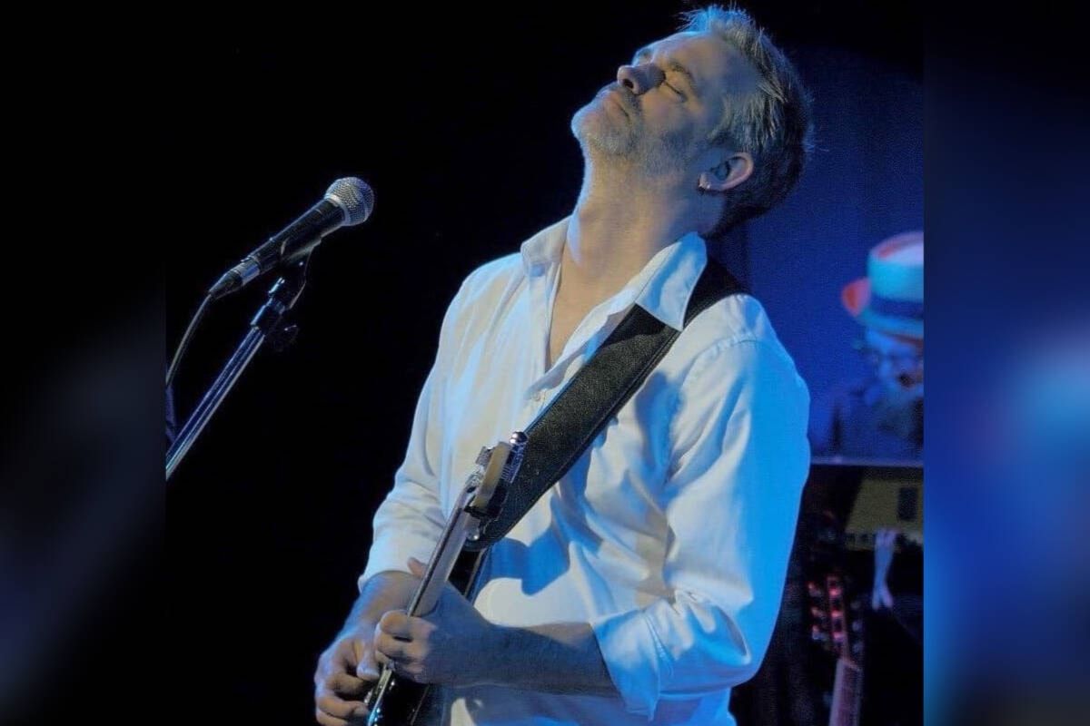 Clapton Chronicles- The Music of Eric Clapton, 28 September | Event in Saint Charles | AllEvents