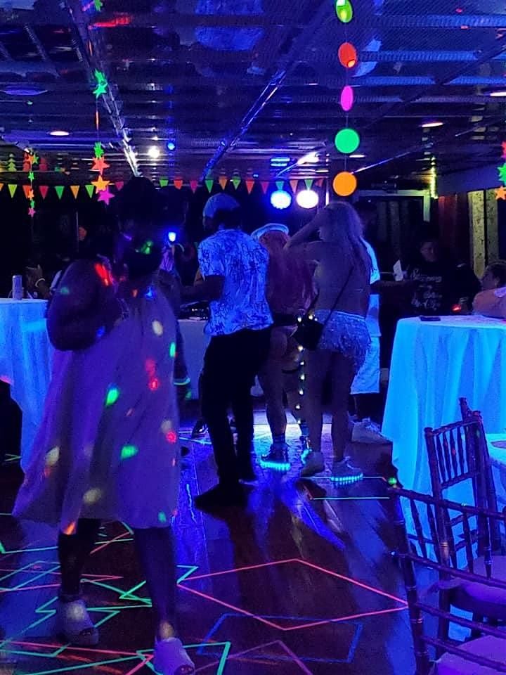 TGIF 80's / 90's Party Cruise! (21+ Event), 23 May | Event in Essex | AllEvents