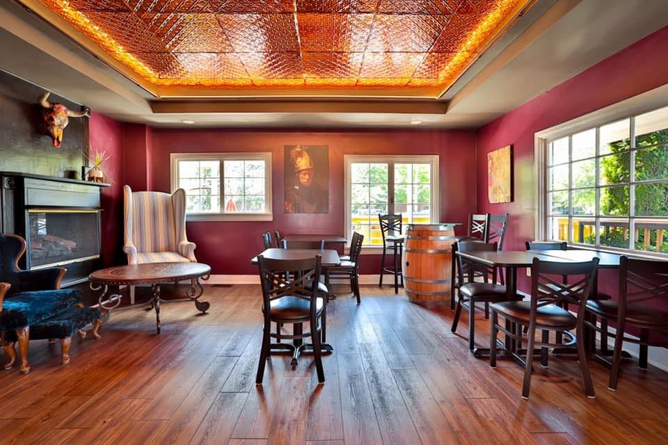 Mothers Day Bubble Tasting! , Bordeaux Wine Bar, Enumclaw, May 14 2025