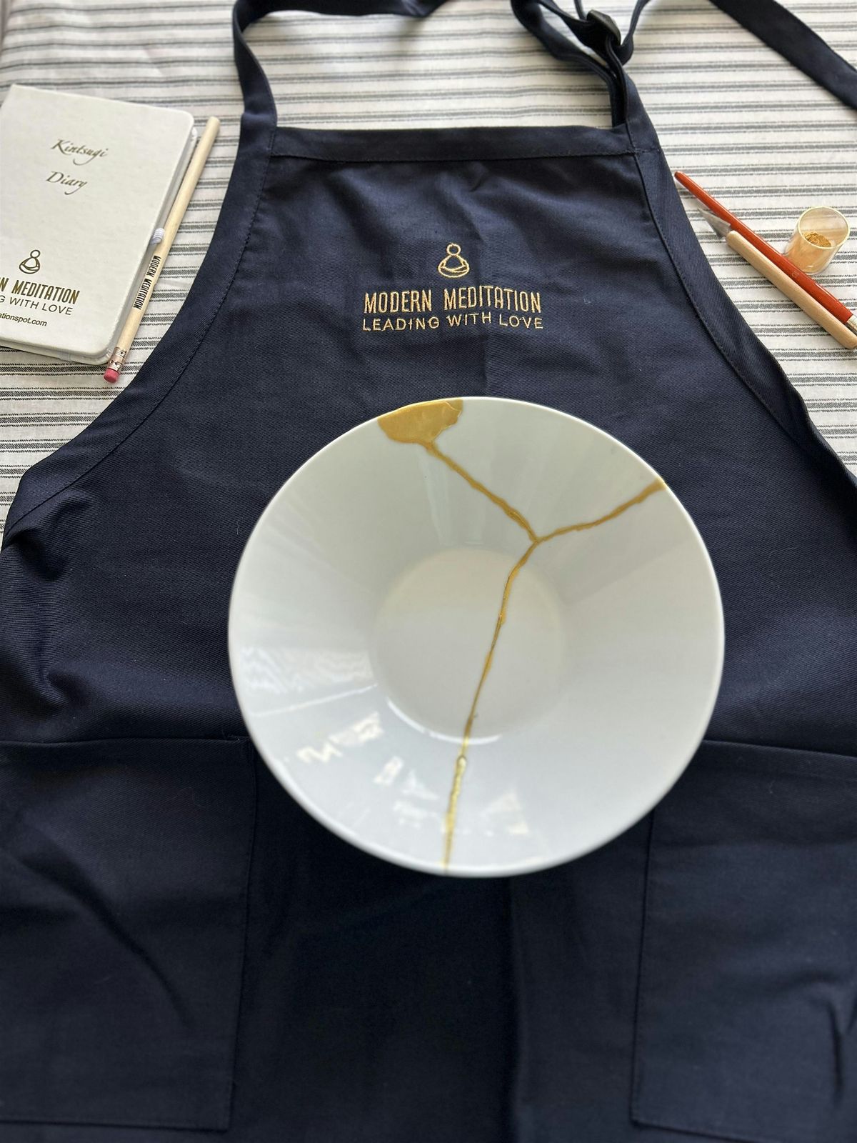 Bold with Gold Kintsugi, Gold Face Painting and Mindful Meditation | Event in Rosenberg | AllEvents