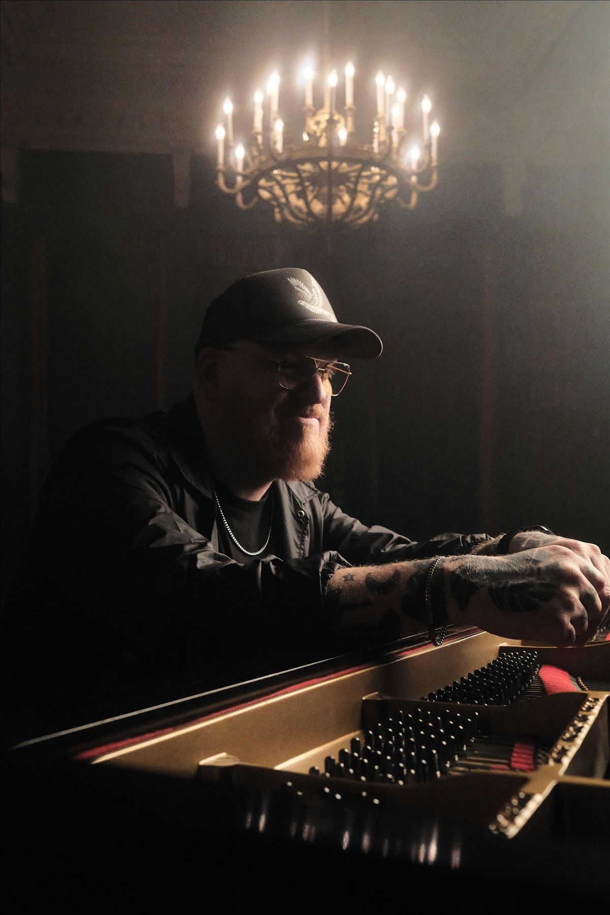 The Sound of Redemption: A Christmas Benefit Concert with Stephen McWhirter, 6 December | Event in De Pere