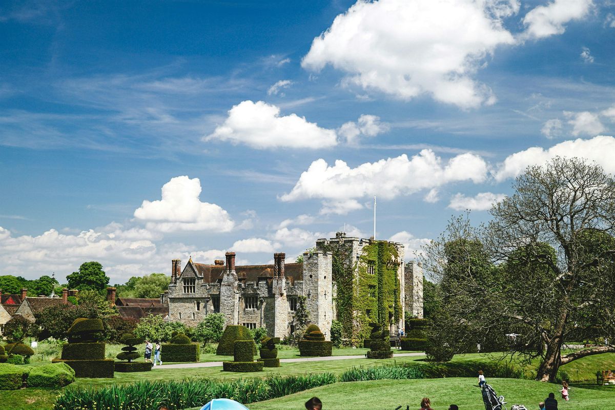 The HALLOWEEN & Autumnal Colours hike & the 3 haunted castles walk., 26 October | Event in London