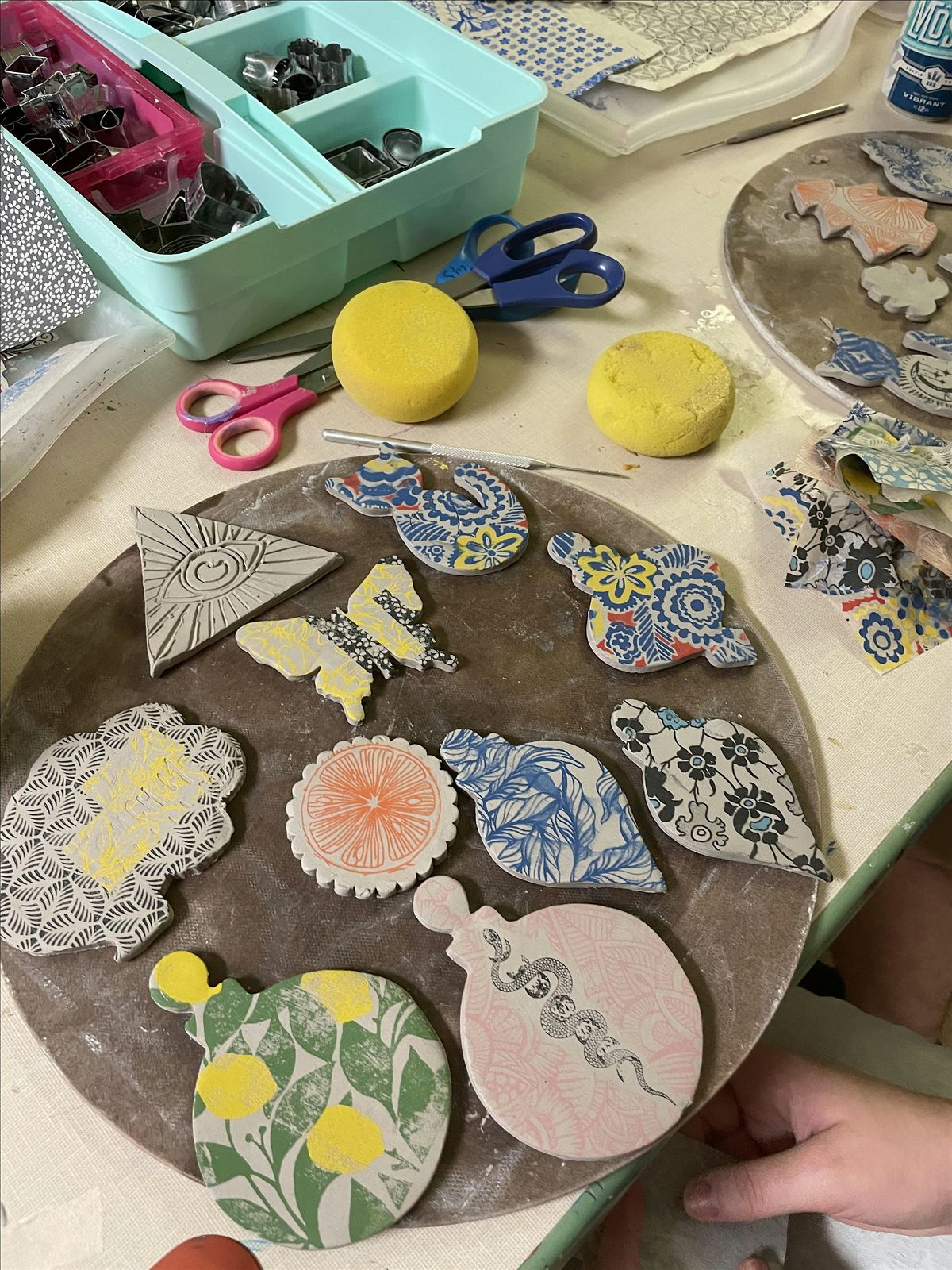 Make Your Own Ceramic Holiday Ornaments, 7 December | Event in Austin | AllEvents