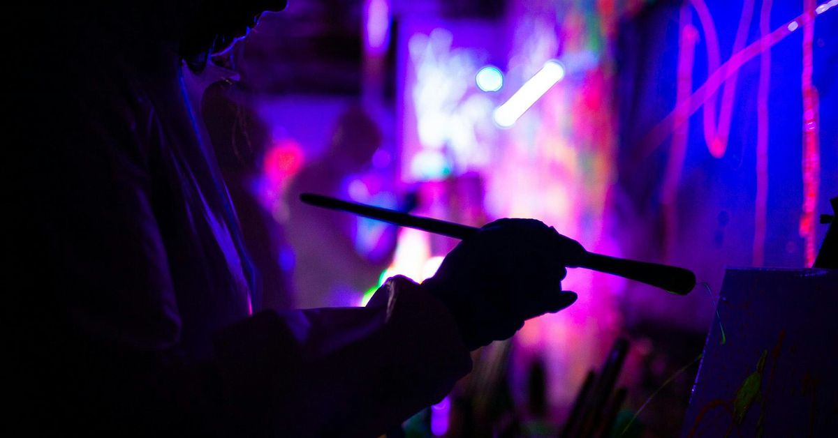 NEON SIP & PAINT SALE, 17 August | Event in Baltimore | AllEvents