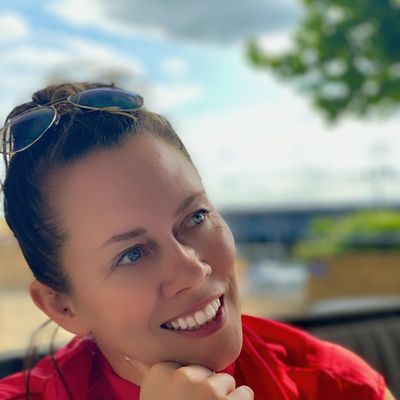 Essex Psychic. TV Medium. logo