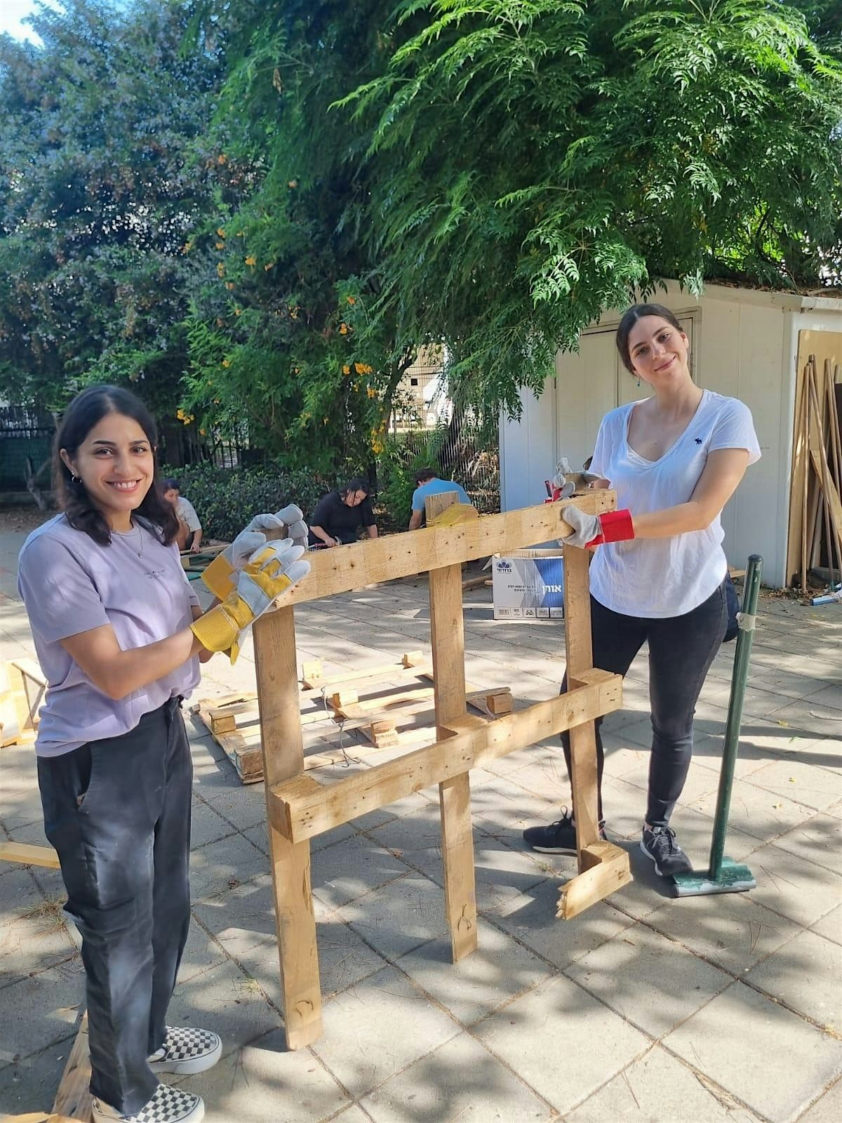 בניית ספסלים במרכז לדרי רחוב - ראשון לציון, 6 July | Event in Rishon LeZion