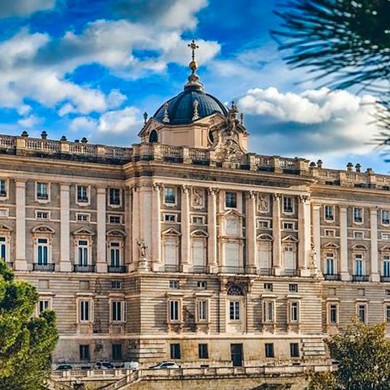 Asesinato en el Palacio Real: juego interactivo de misterio en inglés, 8 September | Event in Madrid | AllEvents