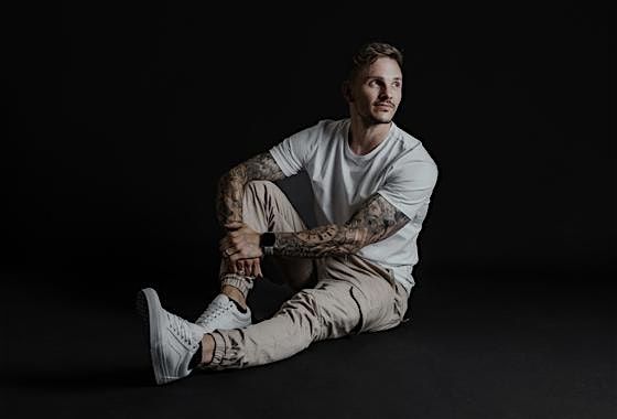 The Art of the Angle: Posing for Flattering Portraits, 25 July | AllEvents