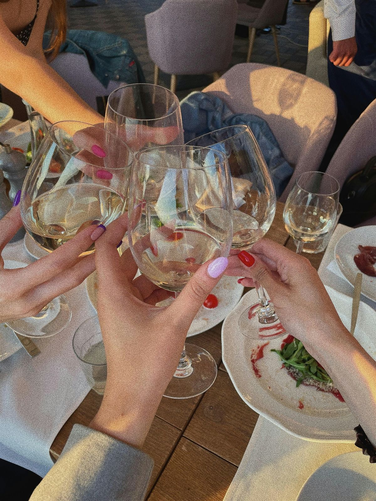 Dubai's Pink Net GIRLS Networking & painting event - Females Only, 21 September | AllEvents