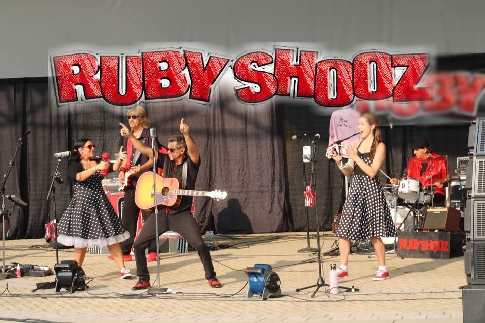 Ruby Shooz ? Charcoal Corral, Charcoal Corral & Silver Lake Twin