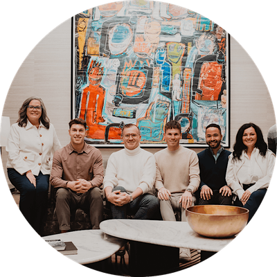 Live Luxe Travel Co. logo