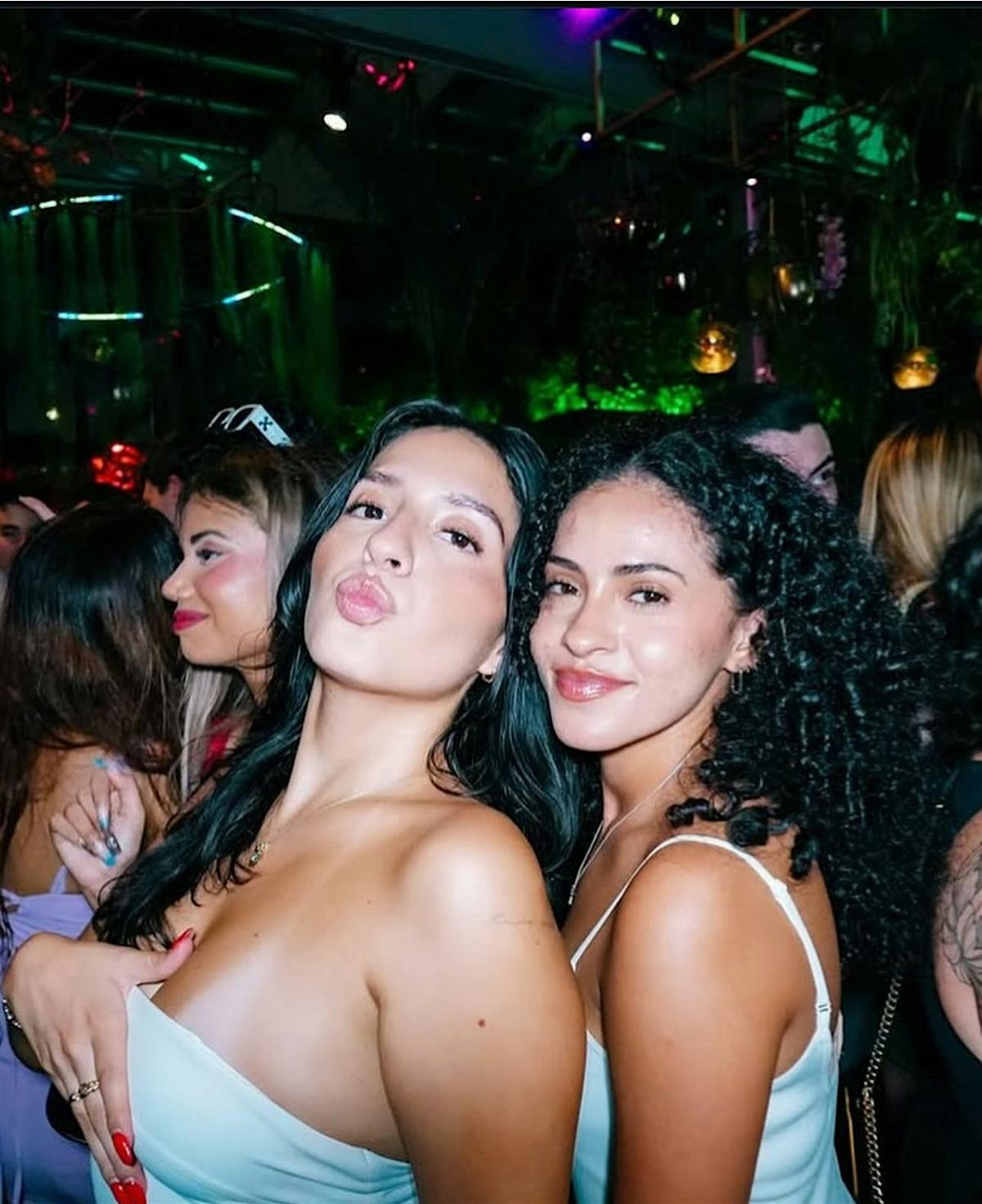 Travesuras Reggaeton Day Party at DL Rooftop NYC – Saturday, August 16, 16 August | Event in New York | AllEvents