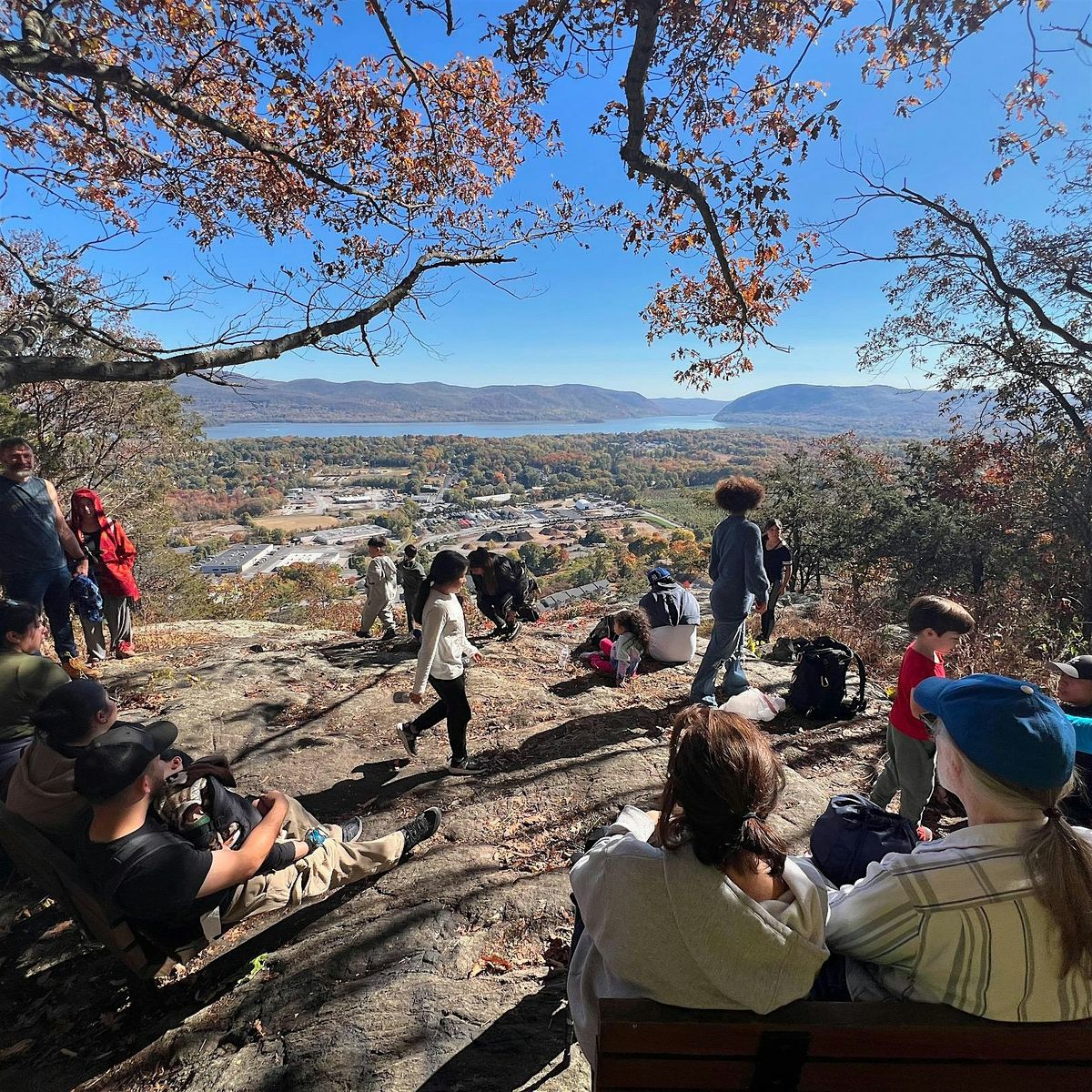 Community Hike to Snake Hill | Caminata a Snake Hill, Newburgh, 17 May | Event in Newburgh | AllEvents