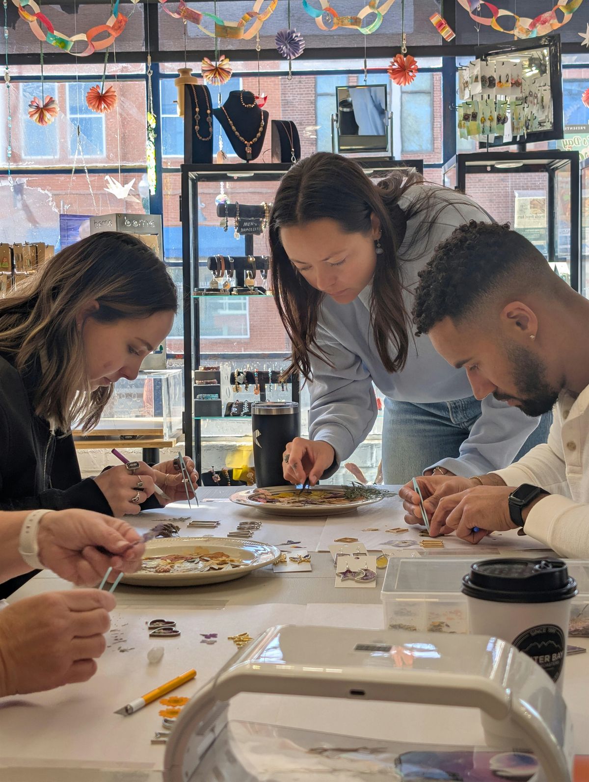 Floral Resin Earring Workshop: Design & Create Your Own, 10 September | Event in Arvada | AllEvents