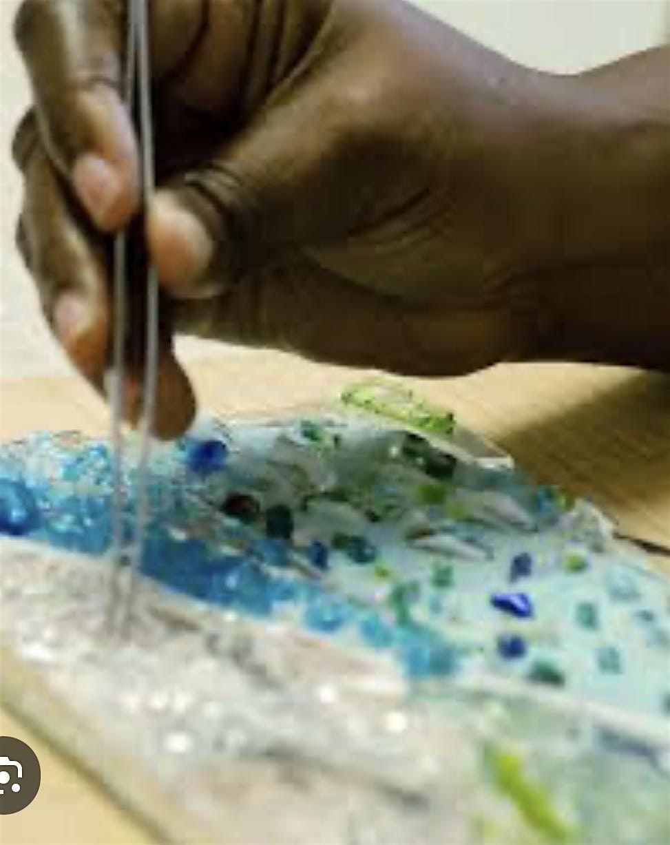 Christmas Present (up to 3 )Making Fused Glass Workshop, 2 November | Event in Kirkhill | AllEvents