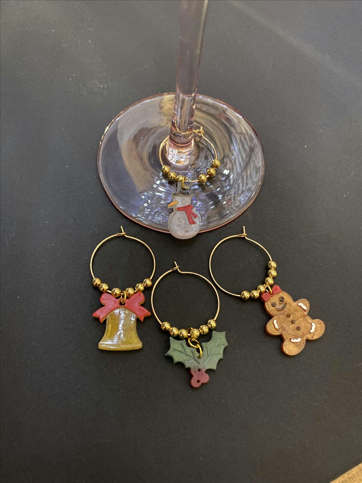 Resin Wine Charms Workshop (Set of 6) – Christmas Edition | Event in Narrabundah | AllEvents