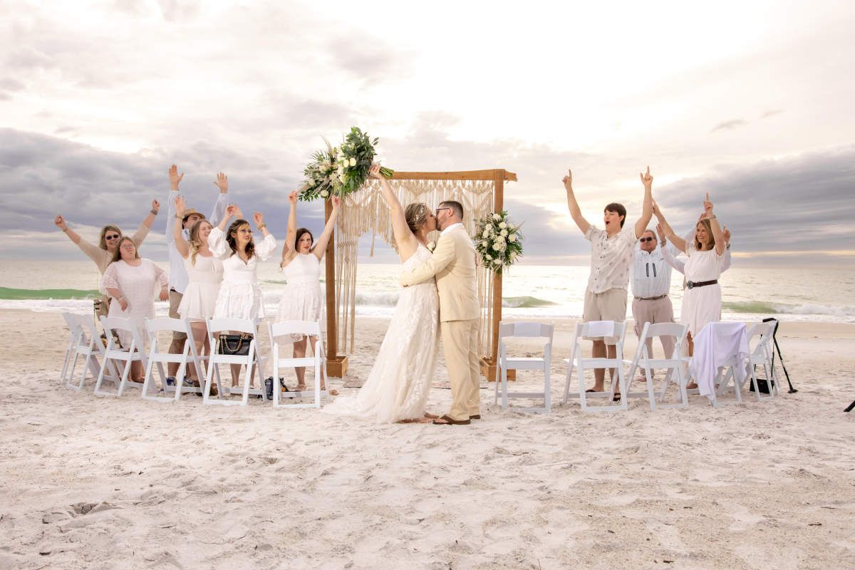 Parking The Wedding Singer - Cocoa, 19 June | Event in Cocoa | AllEvents