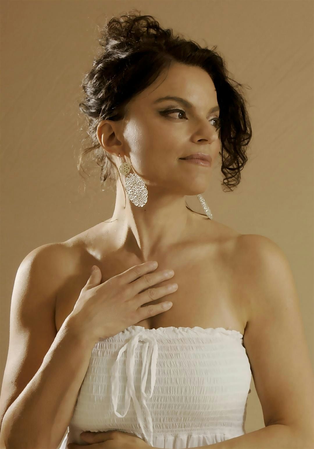 Roberta Gambarini and Special Guest Brittney Burrell, 9 May | Event in Newport News | AllEvents