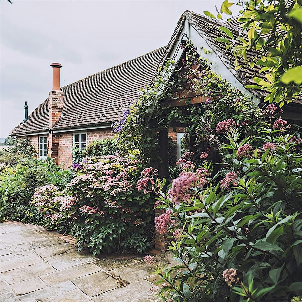 A Year Full of Pots with Sarah Raven, 15 October | Event in Bramley | AllEvents