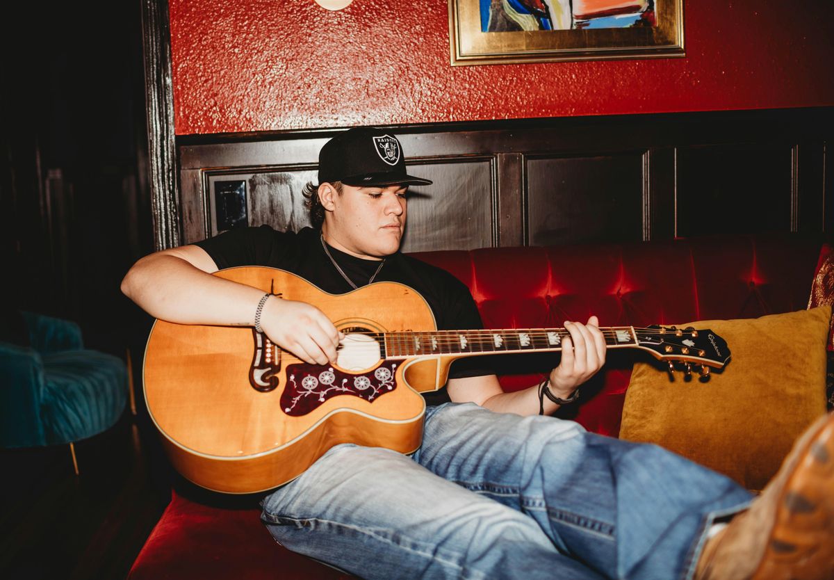 Devin Michaels, 23 August | Event in San Marcos | AllEvents