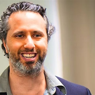 Giovanni Maccarrone , B.A. (Hons.), C.NLP, CH logo