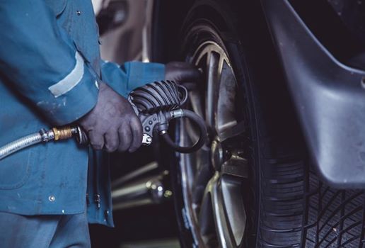 Boxenstop At Bosch Service Holtz Berlin