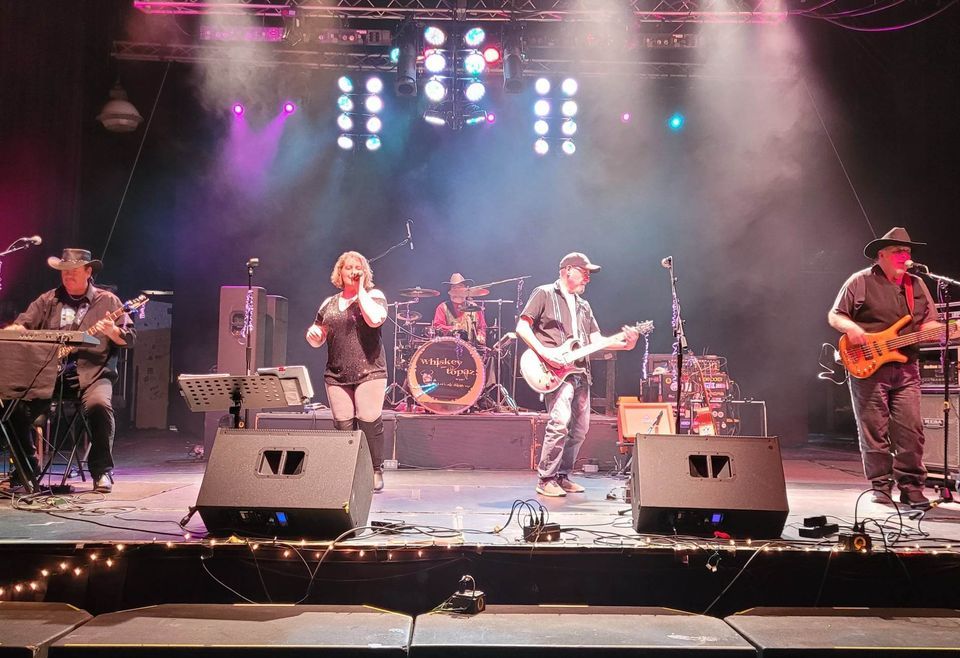 Whiskey & Topaz at Fat Boys Bar and Grill, Fat Boys Bar & Grill