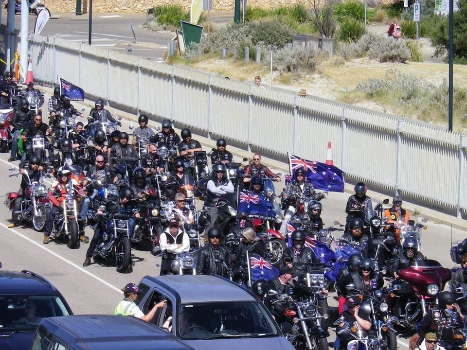Australia Day ride around the bay, United servo 2 West Gate FWY