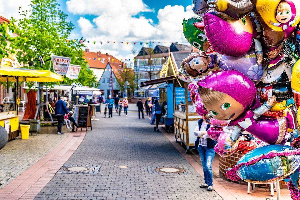 Frühjahrsmarkt mit verkaufsoffenem Sonntag, Marktstraße Soltau,