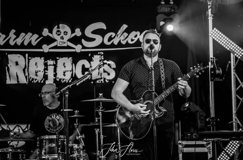 Taylor and Von Rock The Doghouse, The Dog House Bar & Grill, Mount