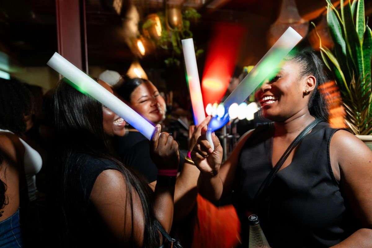 Onnaskoolnite - Christmas karaoke party, 19 December | Event in London | AllEvents