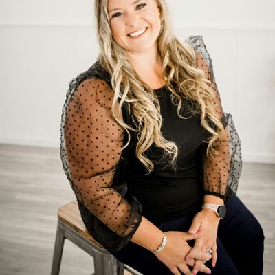 Paris Fettig & Rachel Moore logo