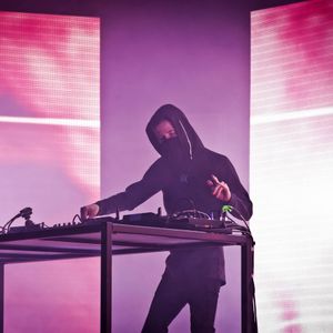 Alan Walker (18+)