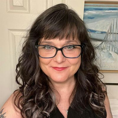 Fetch and Daisy Creative Studio logo