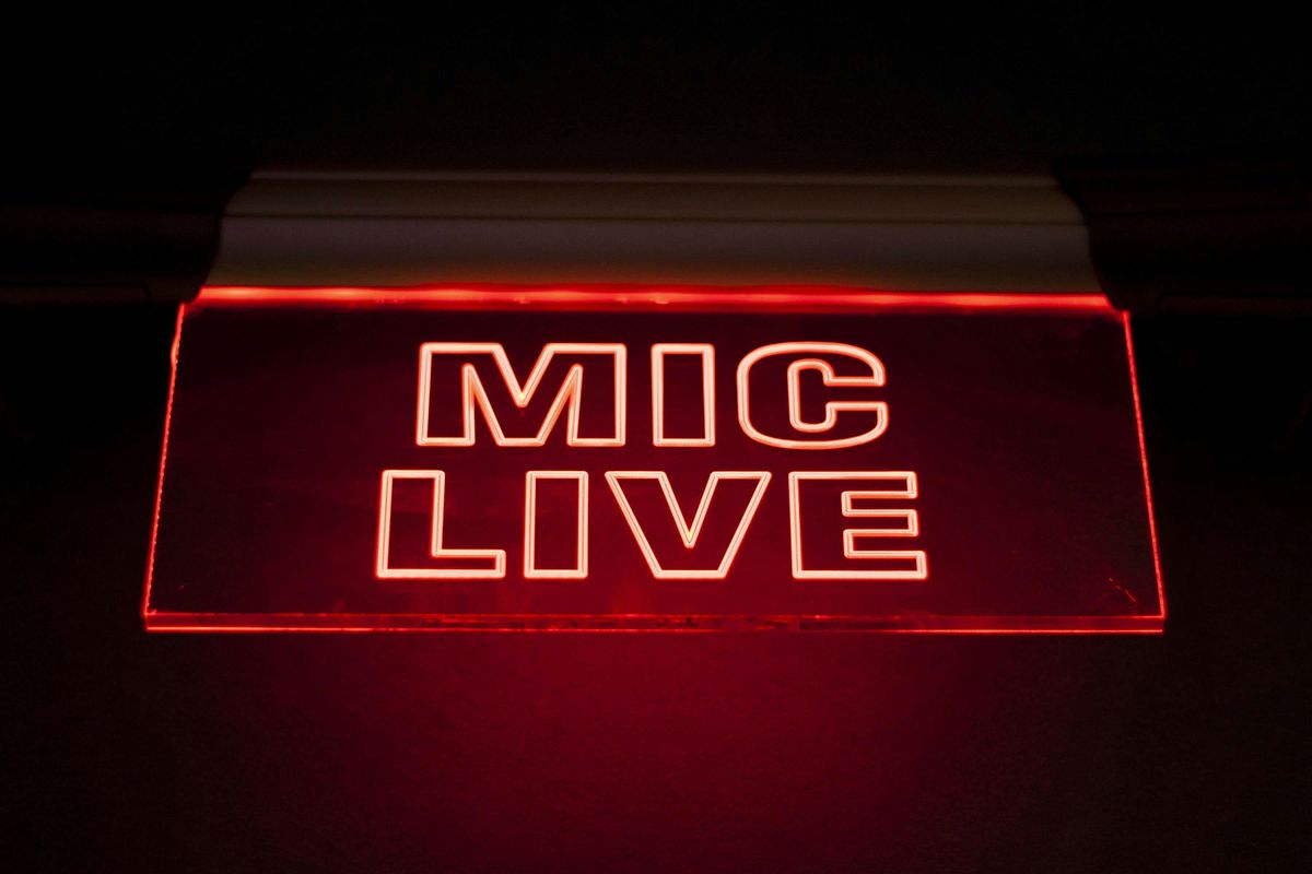 Master the Mic: Become a Confident Radio Host in One Day, 6 December | Event in Ultimo | AllEvents