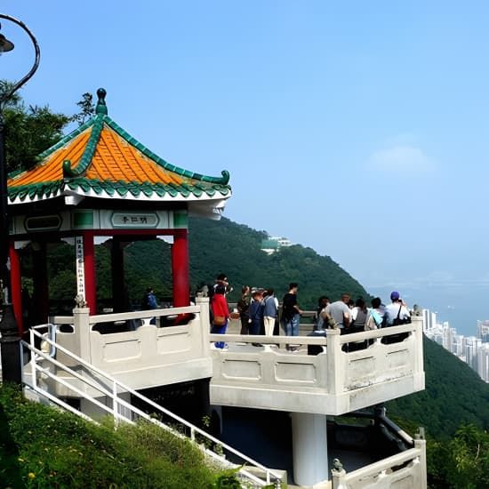 Victoria Peak: Climb to the summit via the Mid-Levels escalato on an audio tour, 12 December | Event in Hong Kong