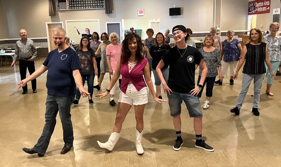 silver-city-line-and-partner-dance-taunton-vfw-september-18-2022