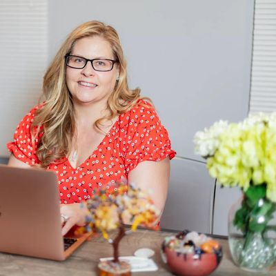 Victoria Spagnola logo