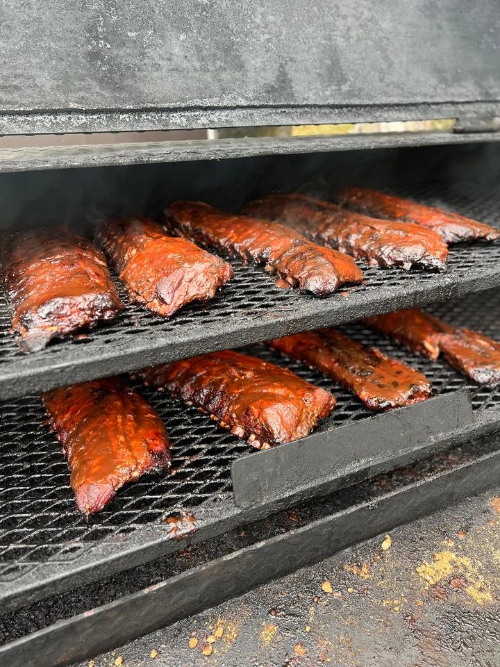 Cast Iron Smokers Food Truck, Gad Dam Brewing, Summersville, March 30