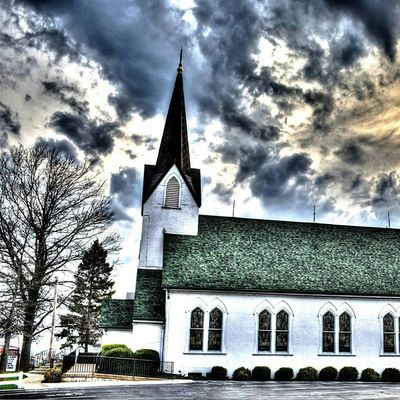 Trinity Lutheran Church logo