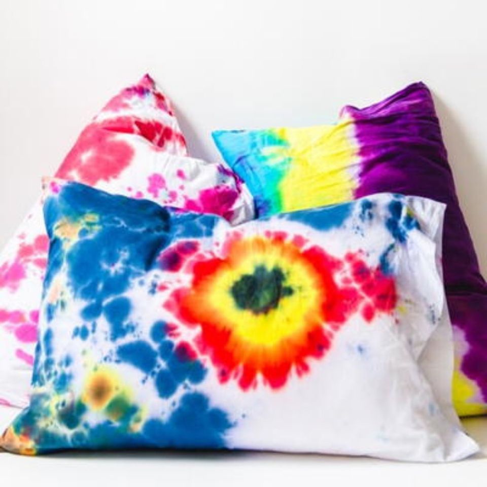 Make Your Own Tie Dye Pillow Cases, Smolak Farms, North Andover