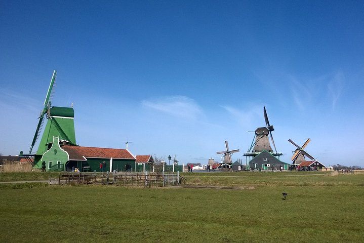 Zaanse Schans Windmills: Private bike tour from Amsterdam