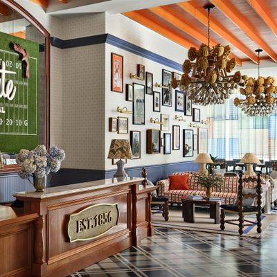 Graduate by Hilton Auburn logo