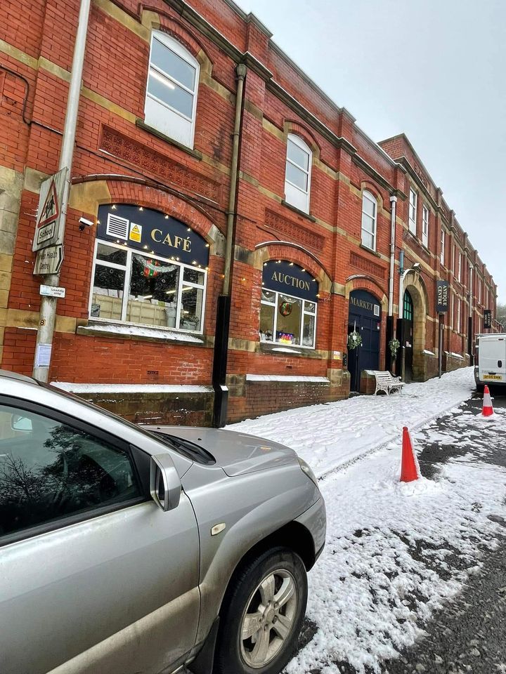 Festive Fayre , Darwen salerooms & Antique Centre, December 16 2023