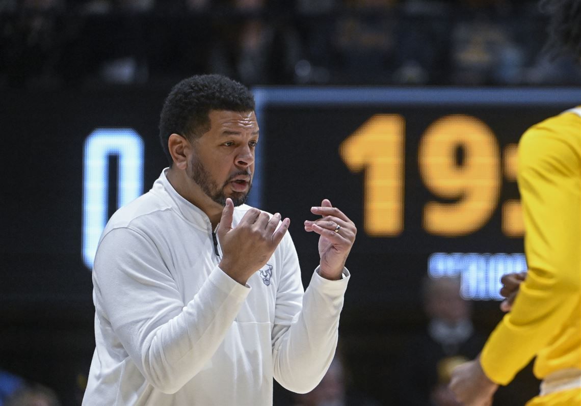 Villanova Wildcats at West Virginia Mountaineers Womens Basketball at West Virginia University Coliseum, 1 December