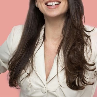 Elif Kilic, Entrepreneur, Beauty & Skincare Expert logo