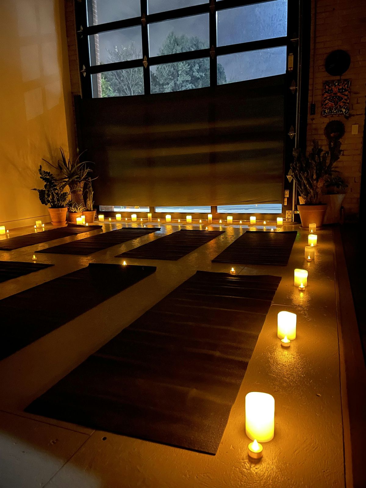 ✨ Candlelit Slow Flow w/ Nicole Hensch Yoga✨, 28 December | Event in Grand Rapids | AllEvents