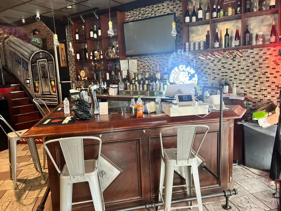 Valentine’s Day paint and sip, El Palacio GK Vibes, Buffalo, February