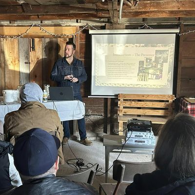 Daniel Kneblewski logo